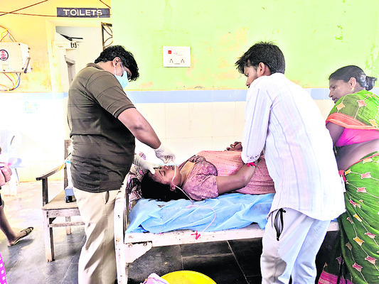 దంపతుల ఆత్మహత్యాయత్నం2