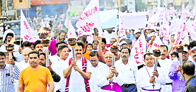 ఉత్సాహంగా రన్ ఫర్ జీసస్ 1