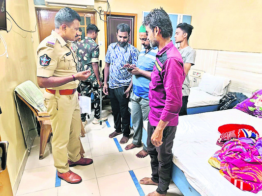 ఎస్పీ ఆదేశాలతో తనిఖీలు ముమ్మరం 2