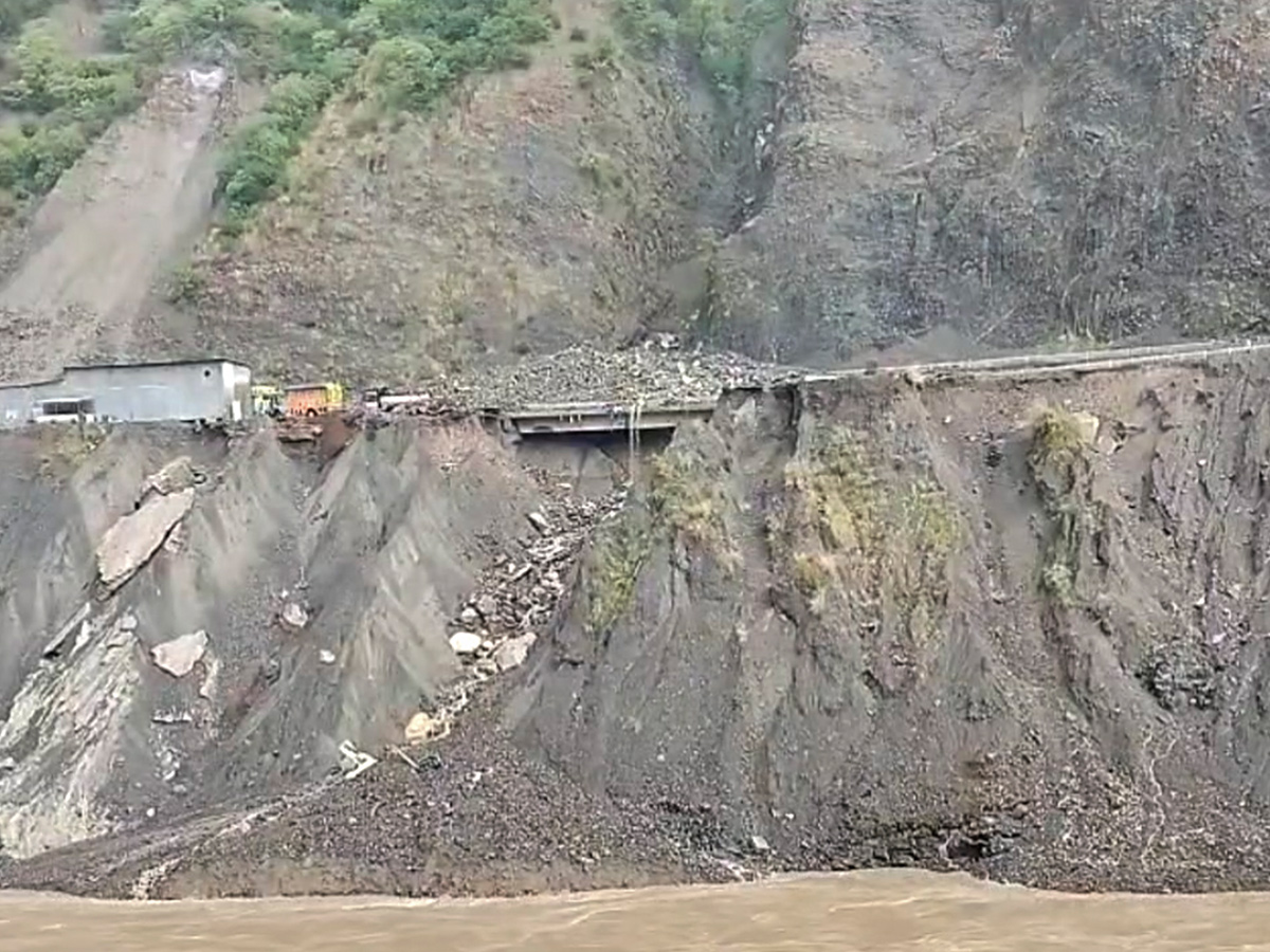 Heavy rain triggered flash floods in Ramban Photos5