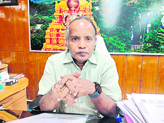 ప్రొఫెషనల్ కోర్సులకు దరఖాస్తుల వెల్లువ
2