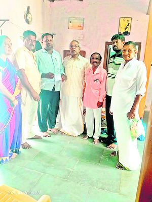 శివాలయ నిర్మాణానికి విరాళం
1