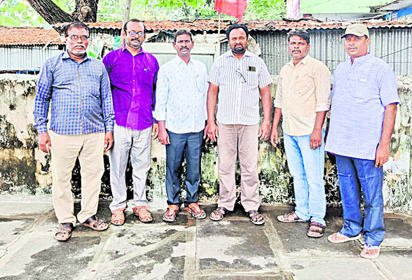 గోల్డెన్‌ ప్రైమ్‌ సిటీ బ్రోచర్‌ ఆవిష్కరణ 1