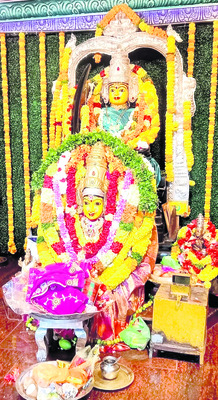 రాట్నాలమ్మకు రూ.56,105 ఆదాయం 
1