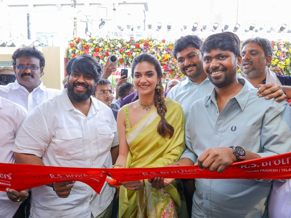 Actress Keerthy Suresh at Vijayawada Photos3