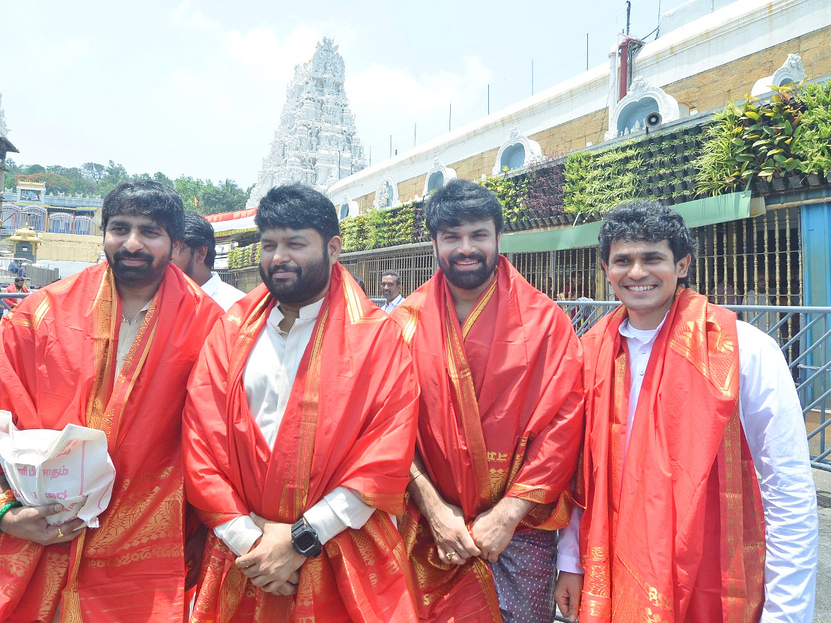 Music director Thaman ,Hero Ashwin Babu visited Tirumala Photos1