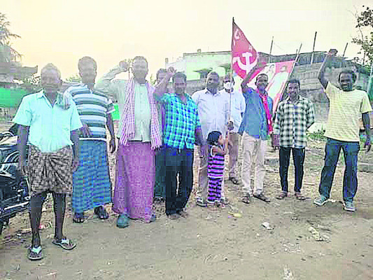 జిల్లా జడ్జికి అభినందనలు
1