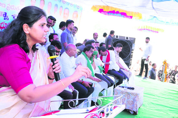 భూ భారతితో భూ సమస్యలు పరిష్కారం1