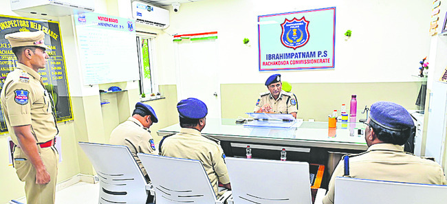 సీనియర్‌ సివిల్‌ జడ్జికి ఘనంగా వీడ్కోలు
2