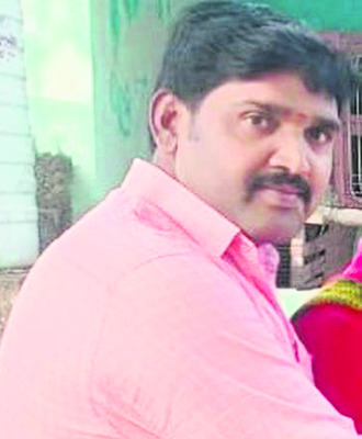రోడ్డు ప్రమాదంలో ట్రాఫిక్‌ కానిస్టేబుల్‌ మృతి
1