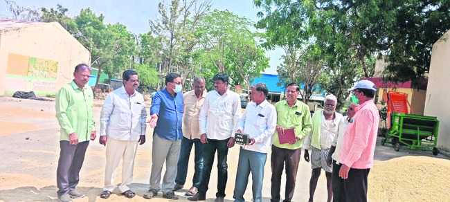 ‘వేగంగా కాంటాలు వేయాలి’ 
2