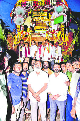 కదిలొచ్చిన దేవదేవుడు1