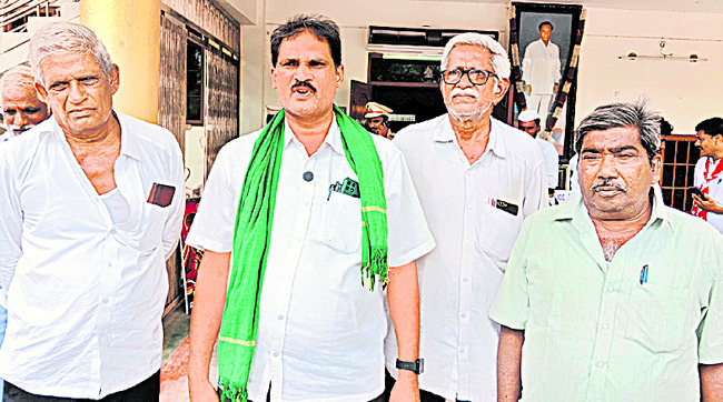 అర్జీల పరిష్కారంలో నిర్లక్ష్యం సహించం 3