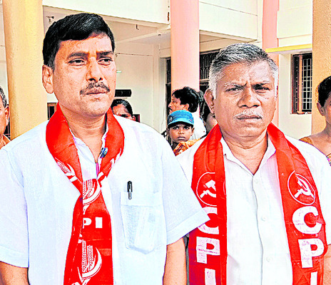 అర్జీల పరిష్కారంలో నిర్లక్ష్యం సహించం 4