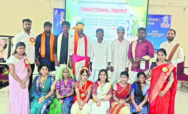 తెయూ డిగ్రీ పరీక్షలు వాయిదా
1