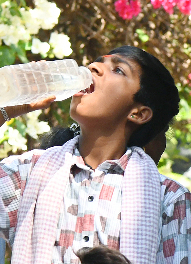 AP Weather Update Temperatures Will raise in AP Photos10