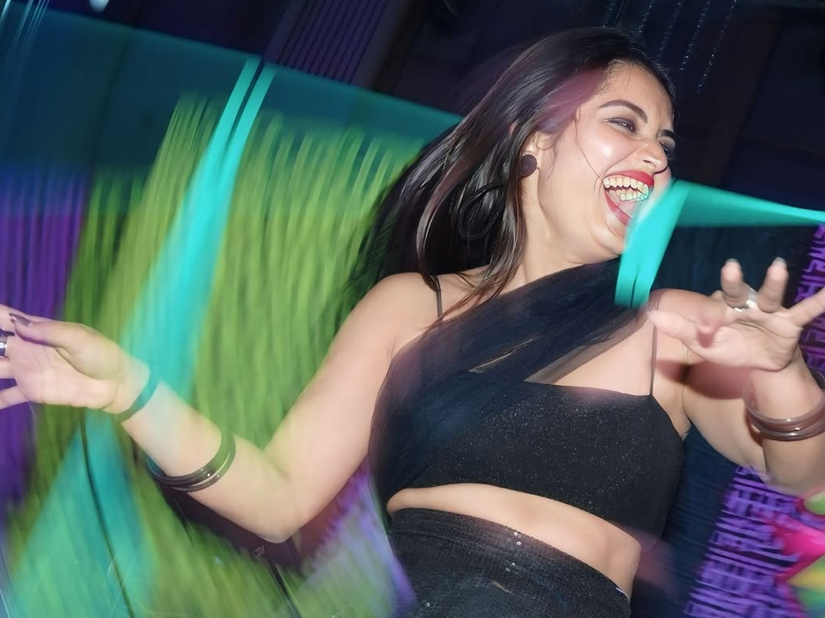 Bigg Boss 7 Telugu Priyanka Jain Enjoys In Event Photos VIral 6
