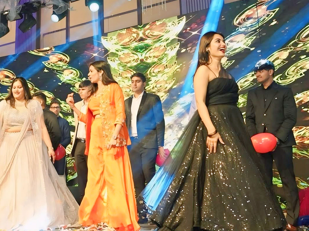 Bigg Boss 7 Telugu Priyanka Jain Enjoys In Event Photos VIral 3