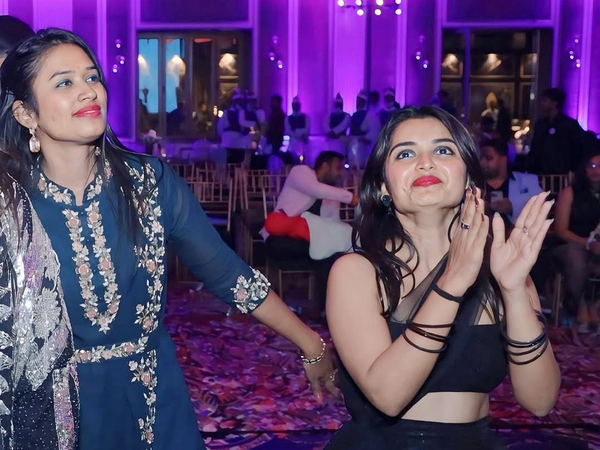 Bigg Boss 7 Telugu Priyanka Jain Enjoys In Event Photos VIral 4