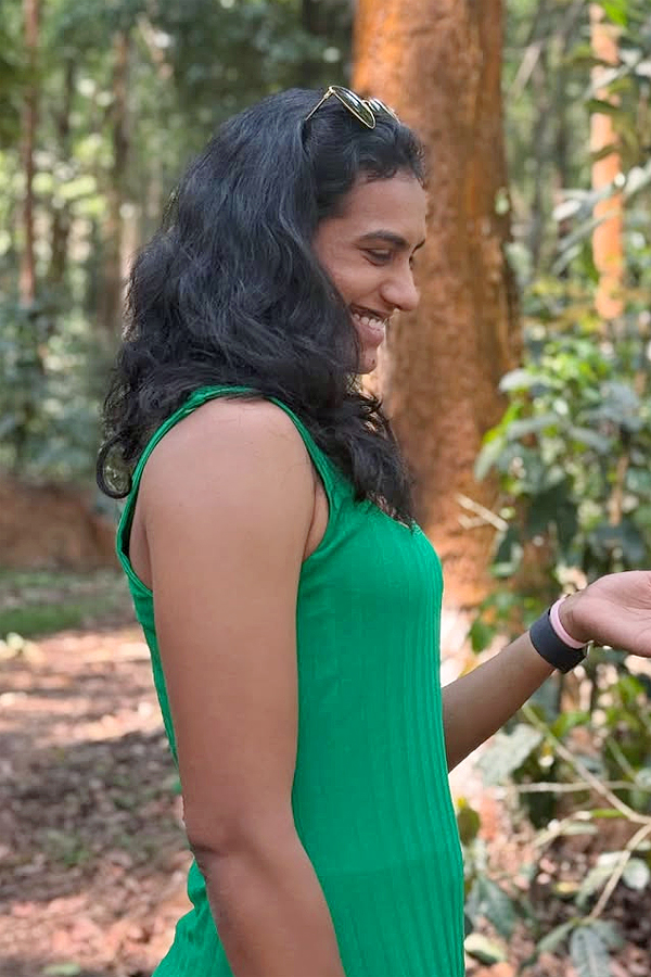 PV Sindhu enjoying vacation with husband Venkata Datta Sai Photos8
