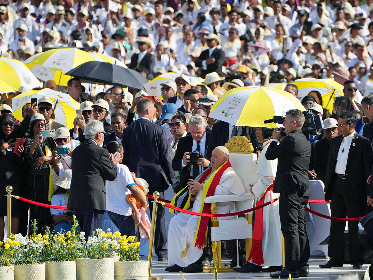 Pope Francis life in Rare Pictures Viral23