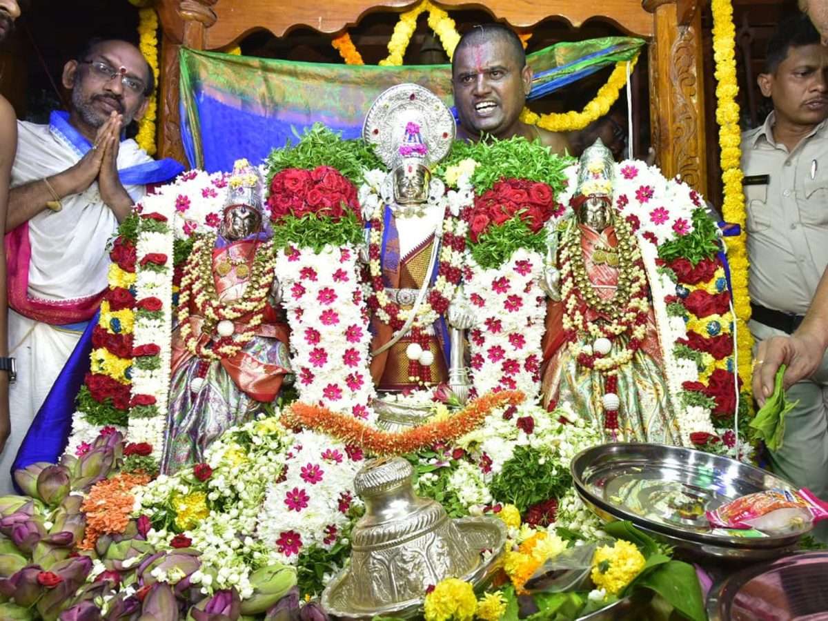 Sri Lakshmi Chennakesava Swamy Maha Rathotsavam Photos11