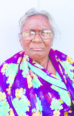 పనులు సాగక3