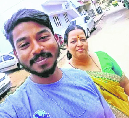 రచ్చకెక్కిన వీధి గొడవ 1