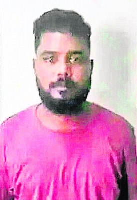 ౖసైనెడ్‌ తిని వైద్య విద్యార్థిని ఆత్మహత్య 
2
