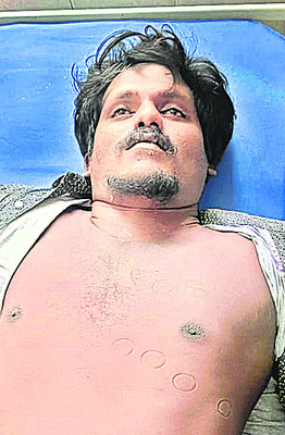 బాలుడిని కాపాడబోయి యువకుడి దుర్మరణం 1