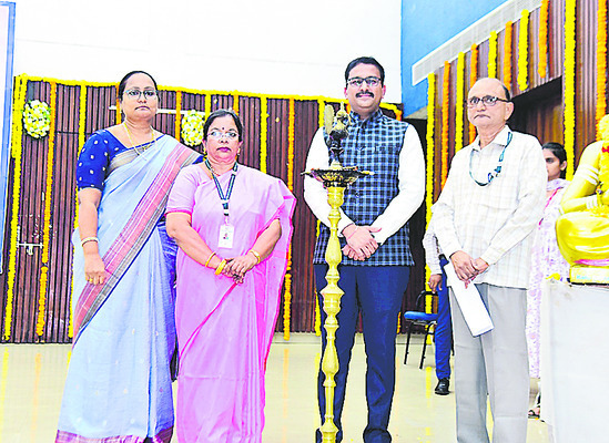 ఆదికవి ఖ్యాతిని ఇనుమడింపజేయాలి 1