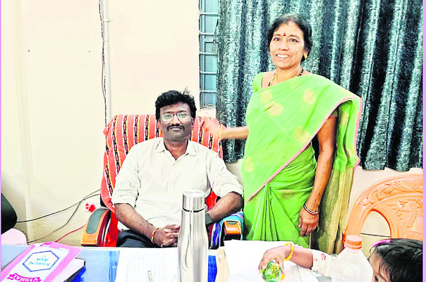 సివిల్స్ లక్ష్యంగా... 1