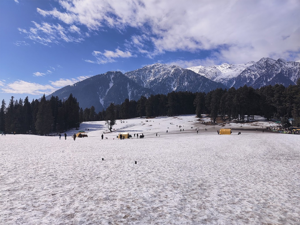 Pahalgam Attack: Tourists Que For Baisaran Valley For These Beautiful Locations Photos18