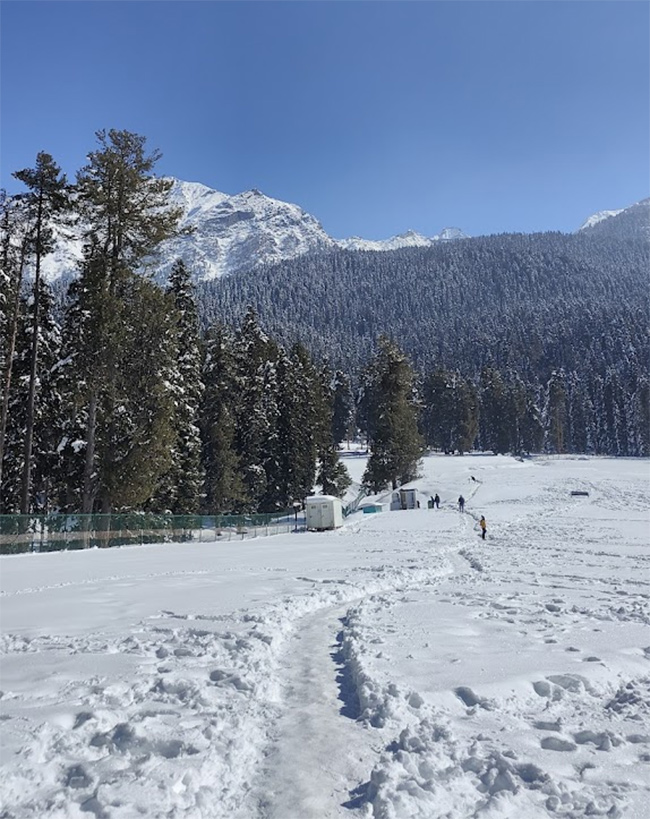 Pahalgam Attack: Tourists Que For Baisaran Valley For These Beautiful Locations Photos27