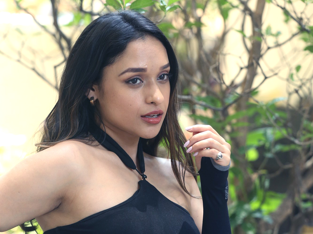 Sampoornesh Babu Sodara Movie Heroine Arati Gupta Photos1