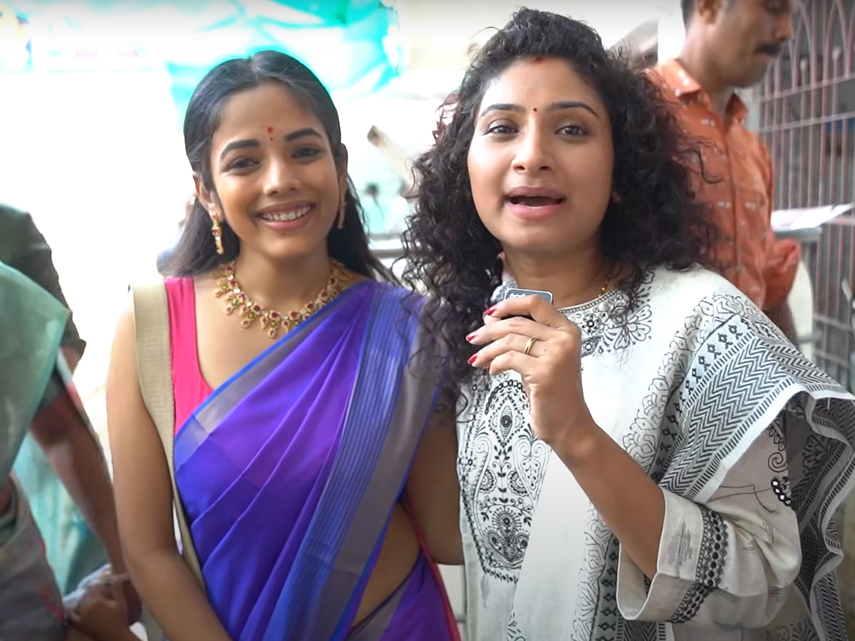 The family members and the web series team held this daawat at peddamma thalli12