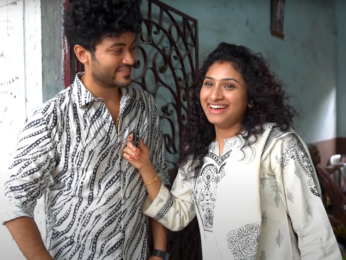 The family members and the web series team held this daawat at peddamma thalli5