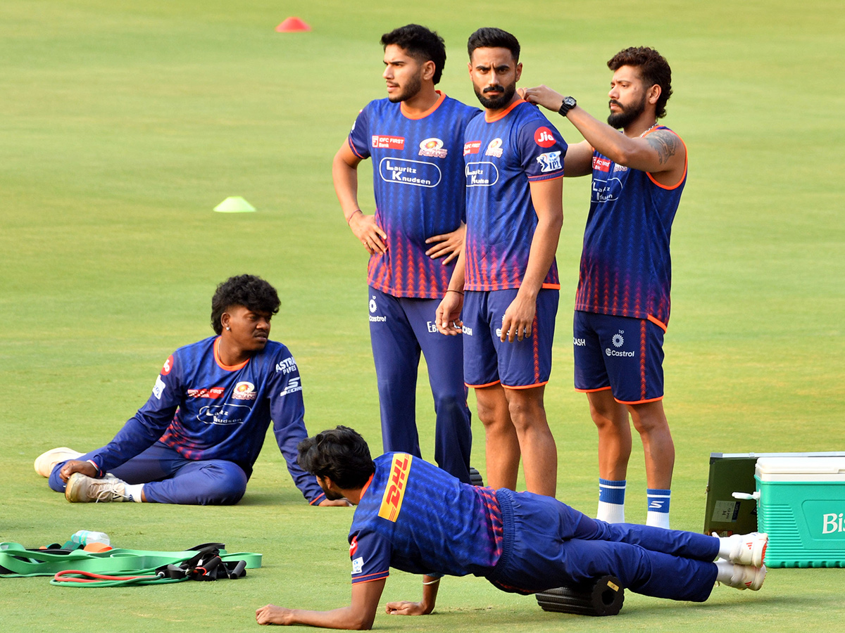 sunrisers hyderabad vs mumbai indians match today14
