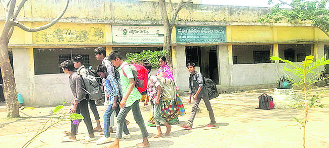 సమ్మర్‌ సెలవులొచ్చాయ్‌..1