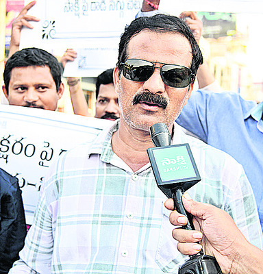 అధికార మదంపై.. అక్షర శరం 2