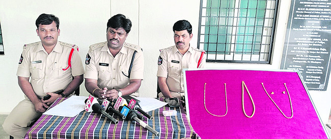 చెరువులో విష ప్రయోగం 1