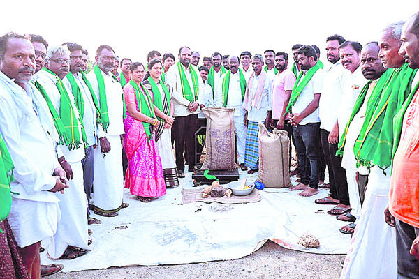 ఉగ్రవాదుల దాడి అమానుషం ● రామగుండం ఎమ్మెల్యే రాజ్‌ఠాకూర్1