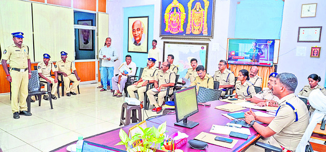 పారదర్శకంగా పోలీసుల బదిలీలు 1