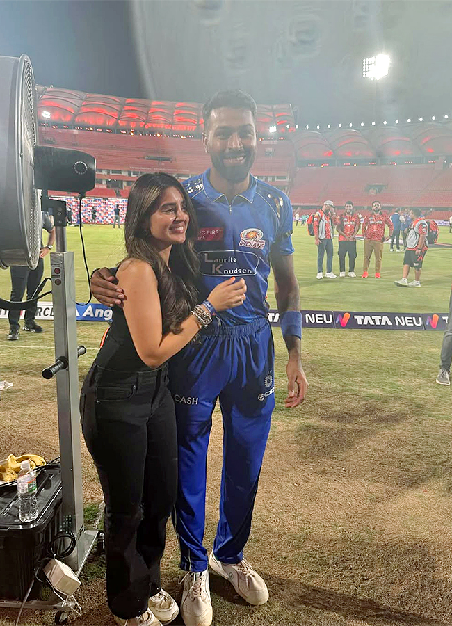Actress Kushita Kallapu Photos Viral In SRH vs MI Match4