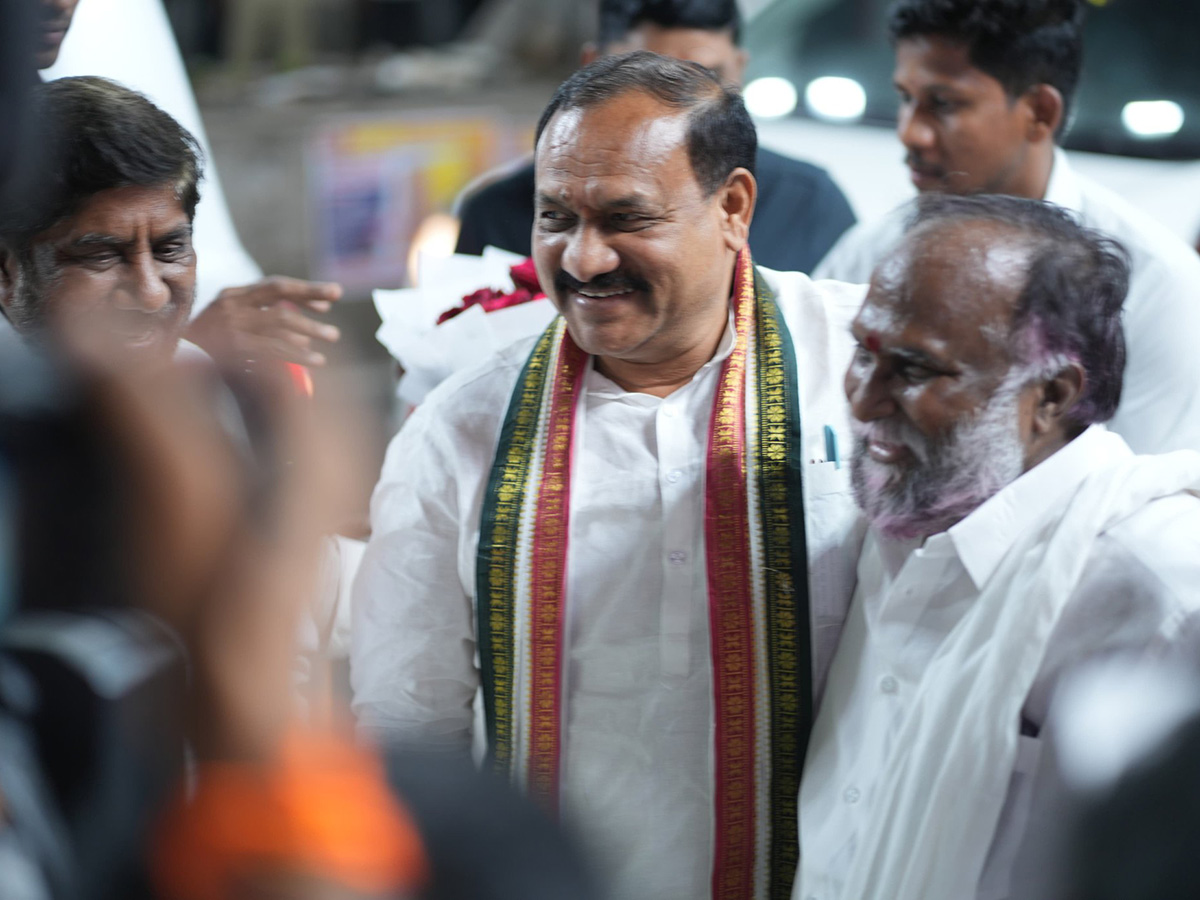 Jagga Reddy Daughter Jaya Reddy Guna Chaitanya Reddy Engagement Ceremony Photos7
