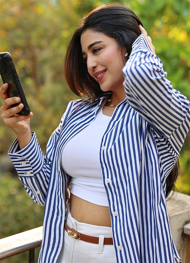 Tollywood Actress Daksha Nagarkar Latest photos5