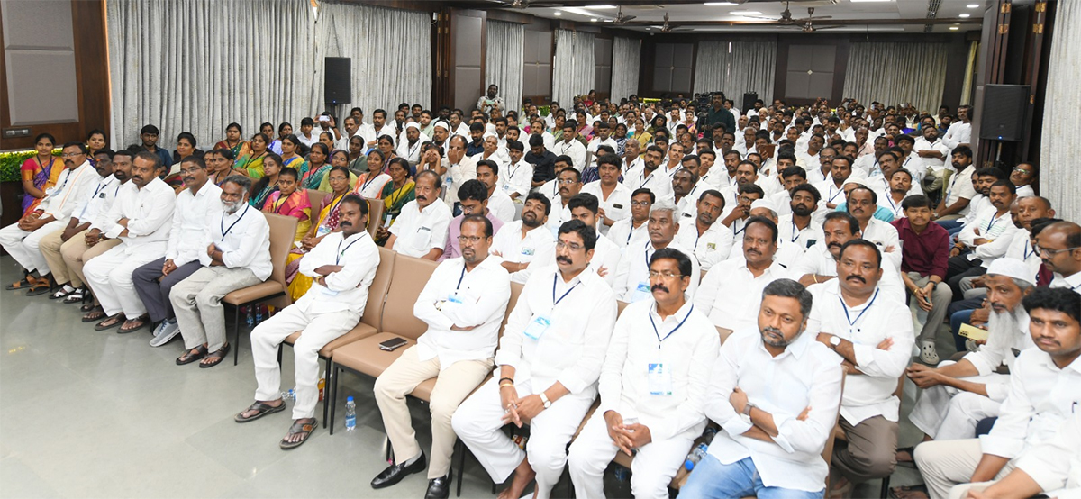 YS Jagan Key Meeting with Local Body Representatives Photos9