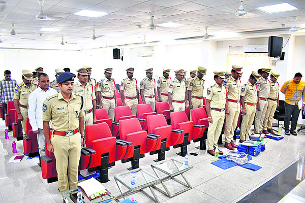 పోక్సో కేసుల విచారణ వేగవంతం చేయాలి1