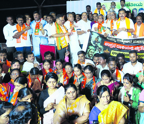 సీ్త్రలకూ సమాన హక్కులు అవసరం3