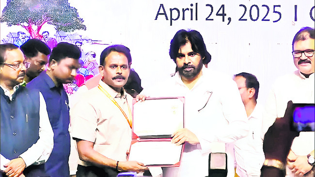 22 మంది విద్యార్థుల డిబార్‌1
